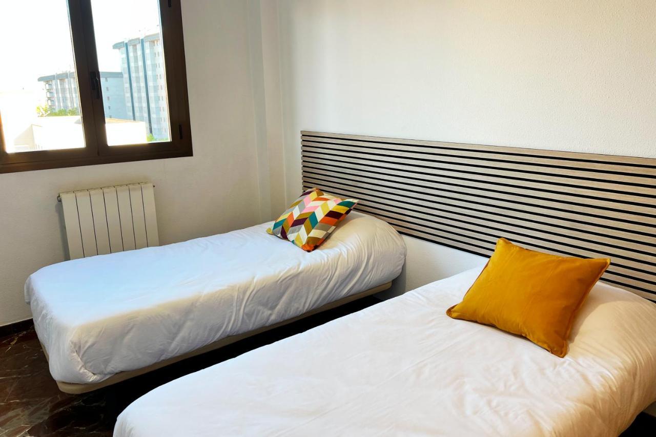 Apartamentos Zaragoza 3000 Eksteriør billede