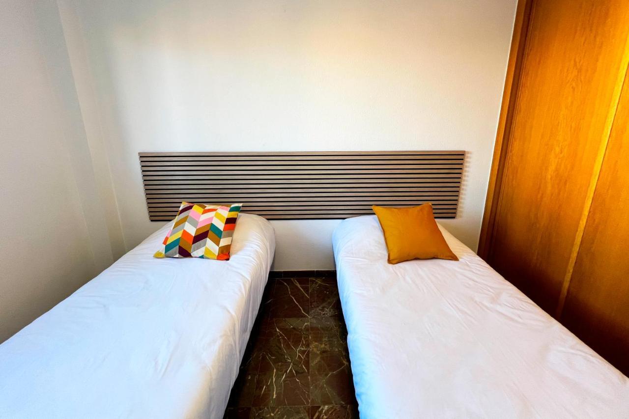 Apartamentos Zaragoza 3000 Eksteriør billede